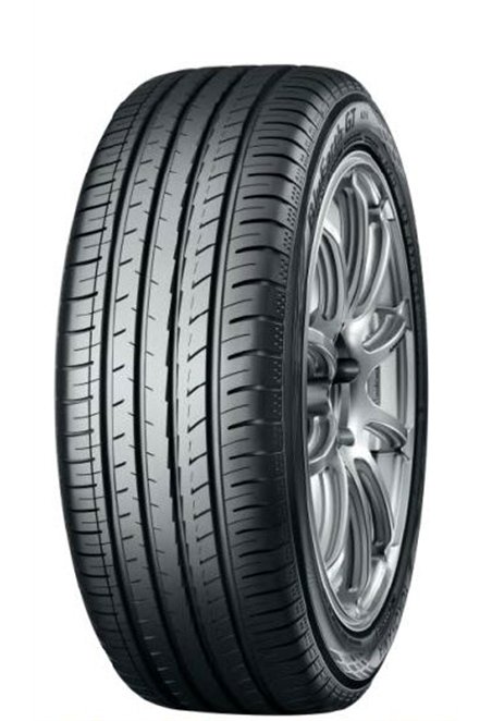 YOKOHAMA BLUEARTH-GT AE51 235/40 R18 95W
